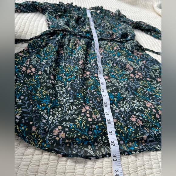 LOFT Floral smocked tie dress - Picture 5 of 9
